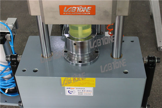 Sistema de ensaio de choque com troca de energia instantânea para avaliação da durabilidade e resistência ao esforço externo do produto